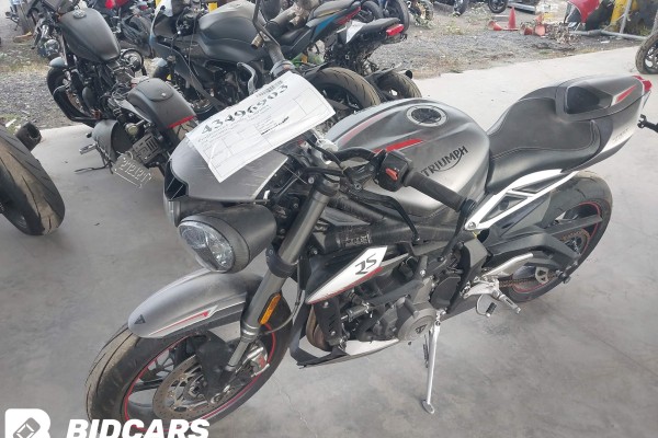 2018 Triumph Street Triple, RS с пробегом 13 502 км