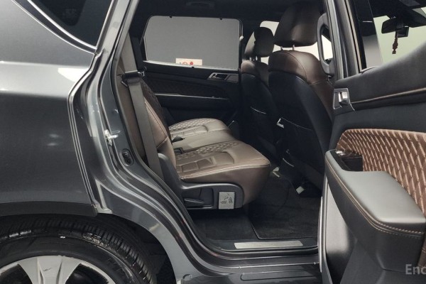 2022 SsangYong Rexton с пробегом 15 210 км