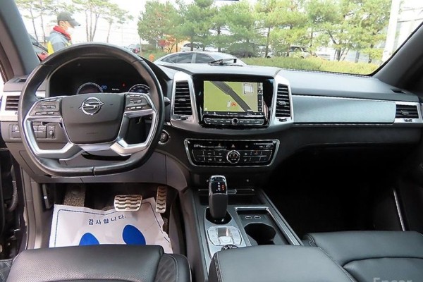 2022 SsangYong Rexton с пробегом 56 993 км