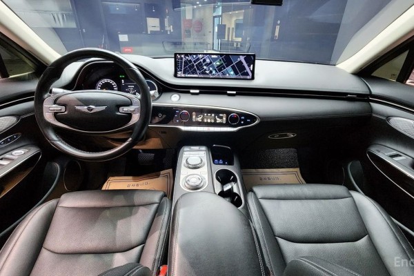 2021 Genesis GV70 с пробегом 98 341 км