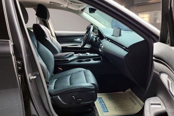 2021 Genesis GV70 с пробегом 98 341 км