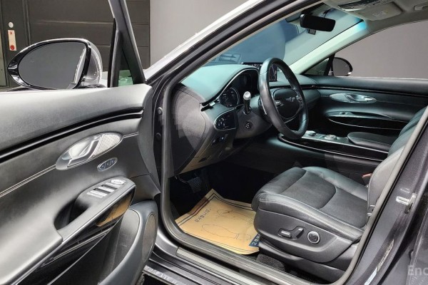 2021 Genesis GV70 с пробегом 98 341 км