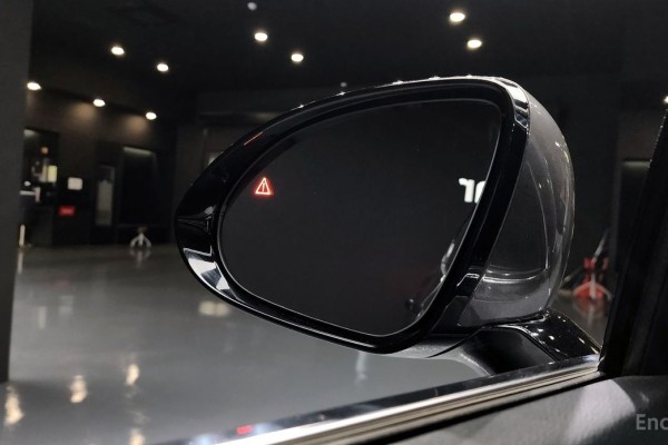 2021 Genesis GV70 с пробегом 98 341 км