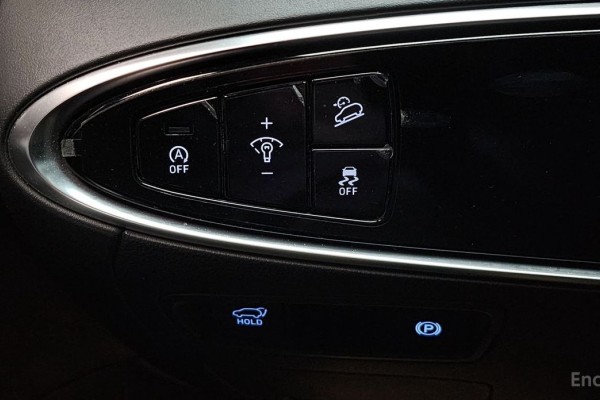 2021 Genesis GV70 с пробегом 98 341 км