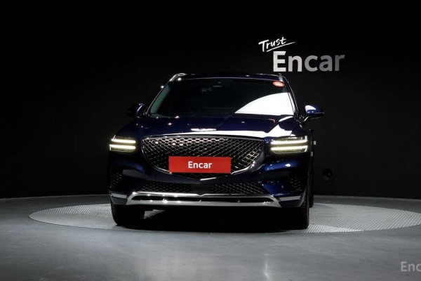 2021 Genesis GV70 с пробегом 68 437 км