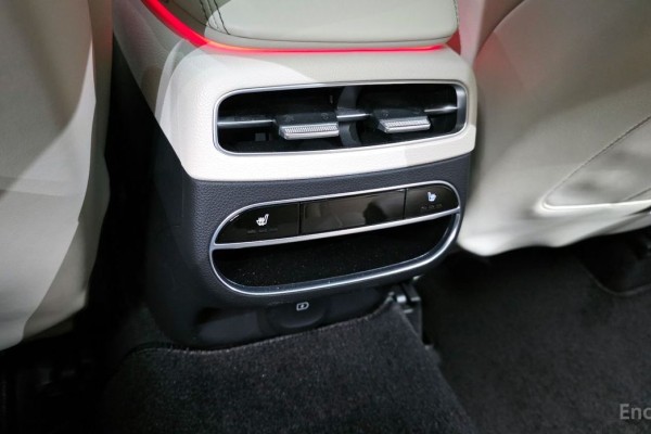 2021 Genesis GV70 с пробегом 68 437 км