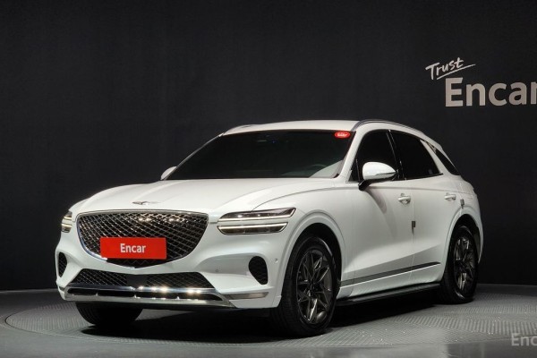 2022 Genesis GV70 с пробегом 31 184 км