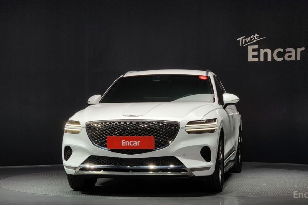 2022 Genesis GV70 с пробегом 31 184 км