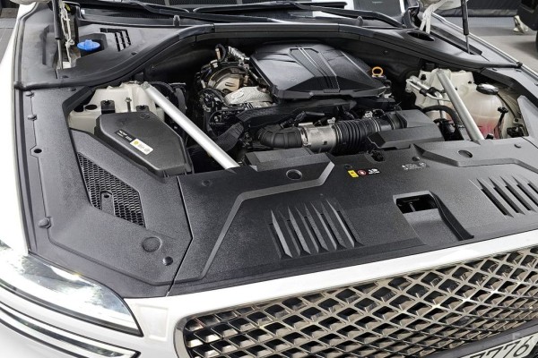 2022 Genesis GV70 с пробегом 31 184 км