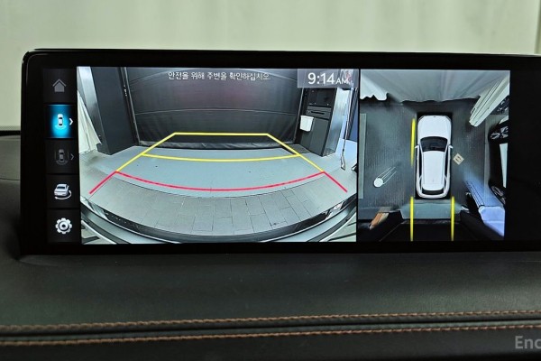 2022 Genesis GV70 с пробегом 31 184 км