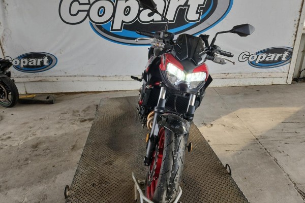 2024 Kawasaki ER650, N с пробегом 16 037 км