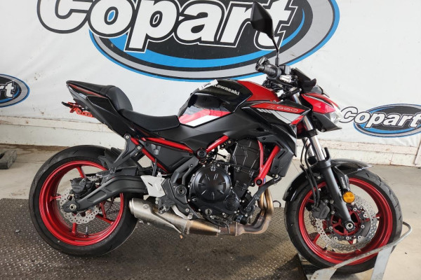 2024 Kawasaki ER650, N с пробегом 16 037 км