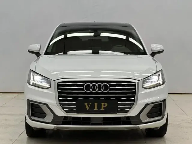 2022 Audi Q2 с пробегом 12 000 км