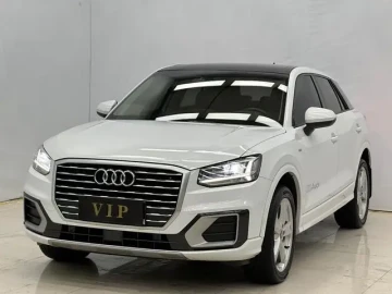 2022 Audi Q2 с пробегом 12 000 км