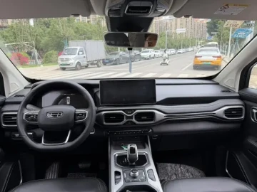 2021 Geely Okavango с пробегом 36 000 км