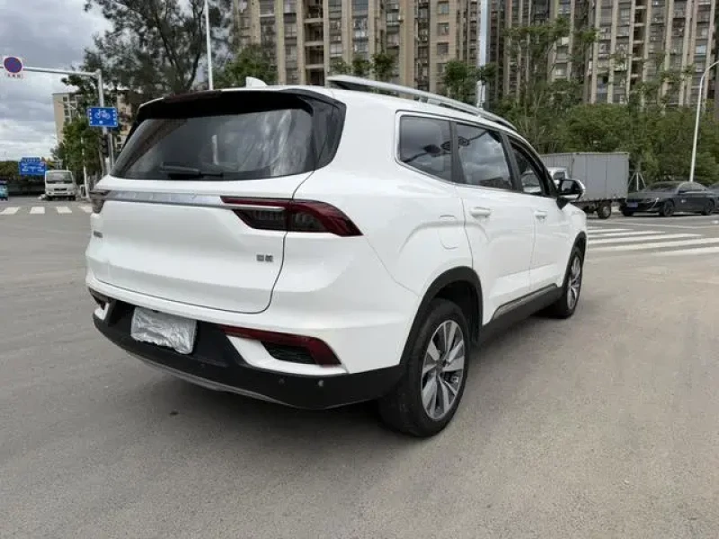 2021 Geely Okavango с пробегом 36 000 км