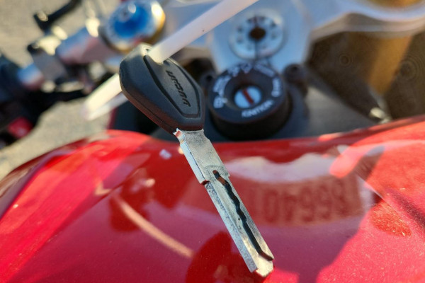 2025 Ducati Panigale, V2 с пробегом 1 379 км