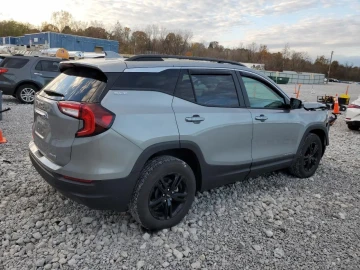 2024 GMC Terrain с пробегом 12 898 км
