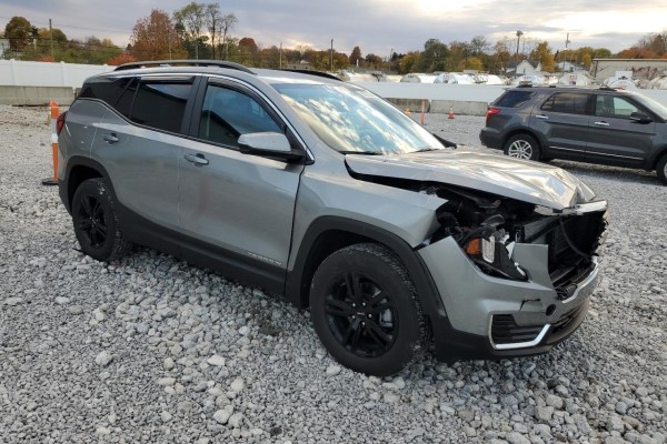 2024 GMC Terrain с пробегом 12 898 км
