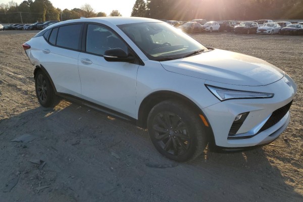 2023 Buick Envista с пробегом 47 490 км