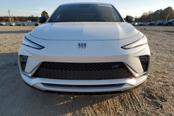 2023 Buick Envista с пробегом 47 490 км