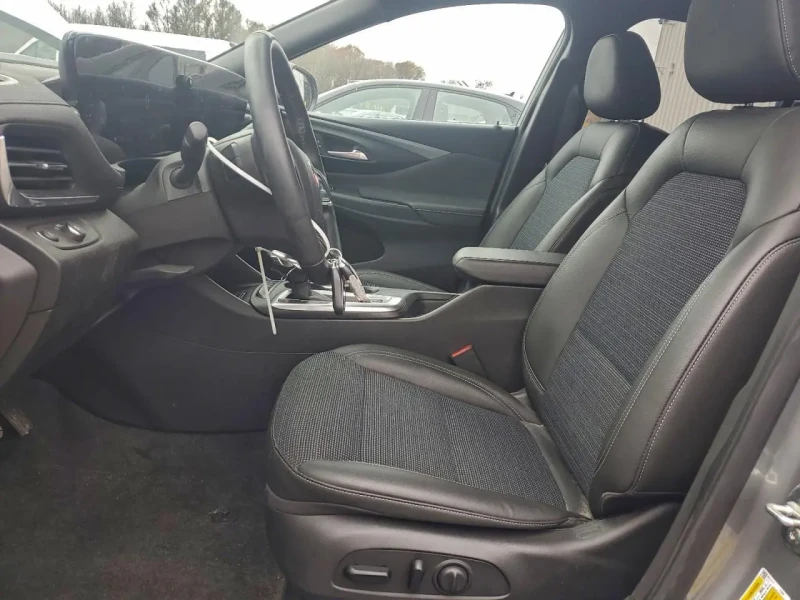 2023 Buick Envista с пробегом 49 777 км
