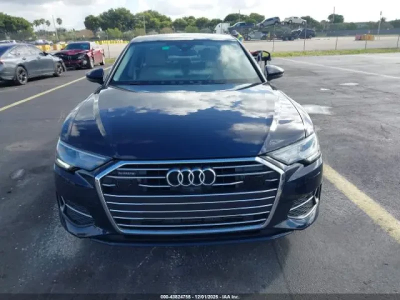 2022 Audi A6 с пробегом 30 000 миль