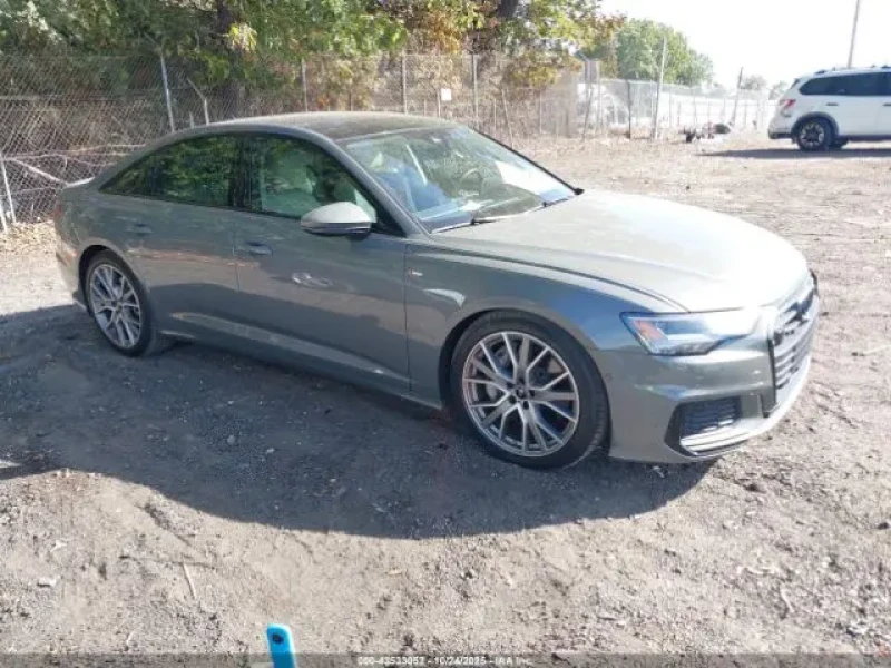 2022 Audi A6 с пробегом 10 192 миль