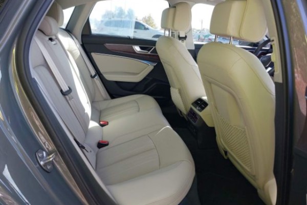 2022 Audi A6 с пробегом 10 192 миль