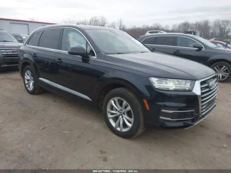 2017 Audi Q7 с пробегом 144 000 миль