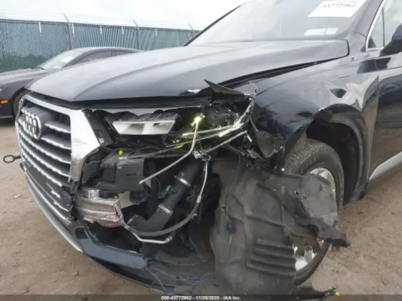 2017 Audi Q7 с пробегом 144 000 миль
