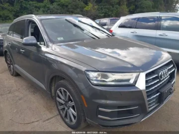 2018 Audi Q7 с пробегом 129 000 миль