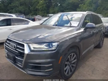 2018 Audi Q7 с пробегом 129 000 миль