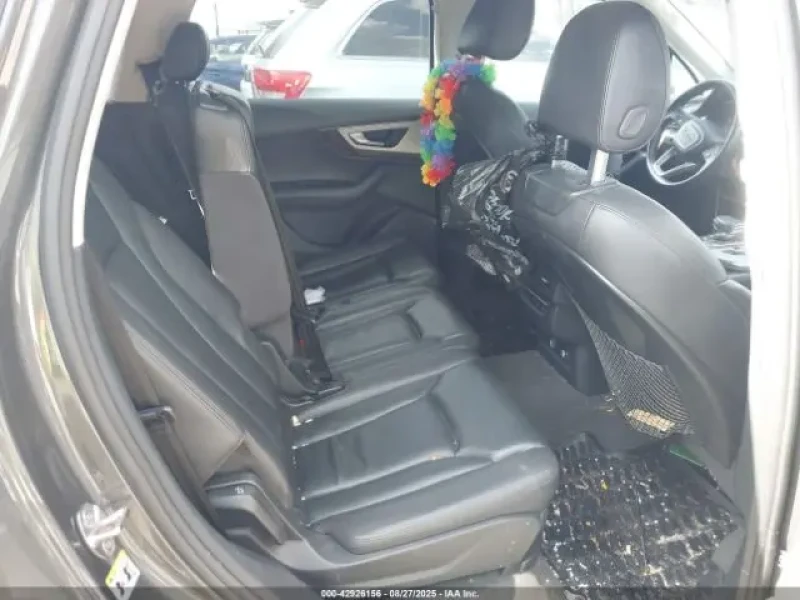 2018 Audi Q7 с пробегом 129 000 миль