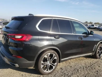 2019 BMW X5 с пробегом 72 000 миль