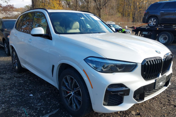 2022 BMW X5 с пробегом 40 000 миль