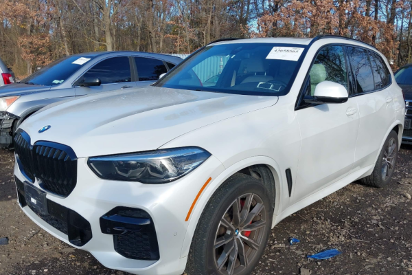2022 BMW X5 с пробегом 40 000 миль