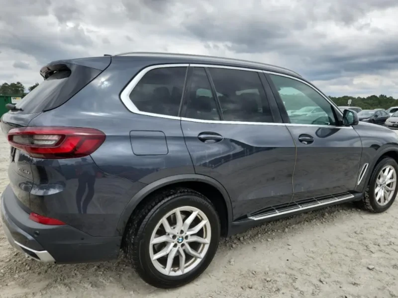 2021 BMW X5 с пробегом 129 000 миль