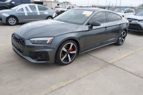 2022 Audi A5 с пробегом 28 674 км