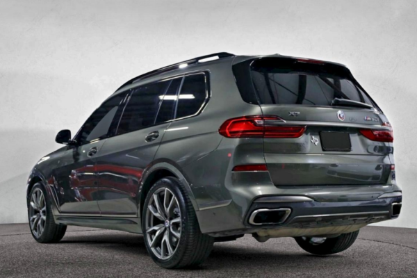 2022 BMW X7 с пробегом 83 000 миль