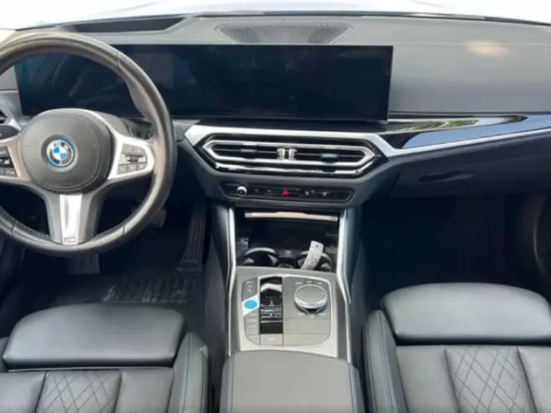 2022 BMW i3 с пробегом 34 000 км