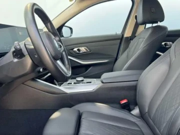 2022 BMW i3 с пробегом 34 000 км