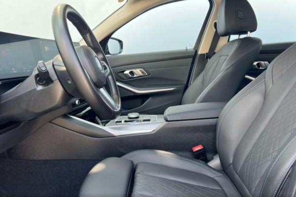 2022 BMW i3 с пробегом 34 000 км