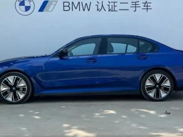 2022 BMW i3 с пробегом 34 000 км