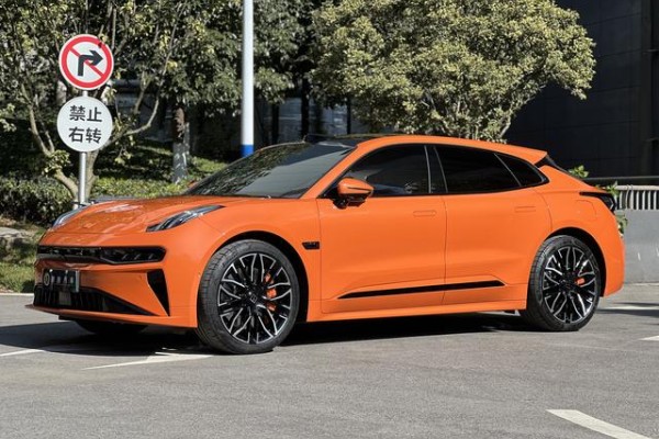 2024 Zeekr 001 с пробегом 15 000 км