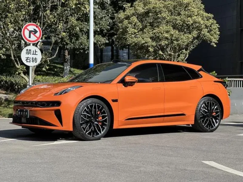 2024 Zeekr 001 с пробегом 15 000 км