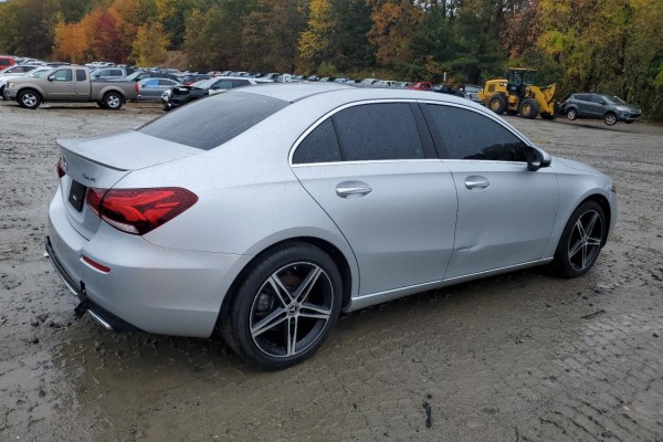 2021 Mercedes-Benz A-Класс с пробегом 90 598 км
