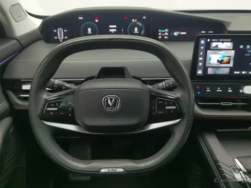 2022 Changan UNI-K с пробегом 32 000 км
