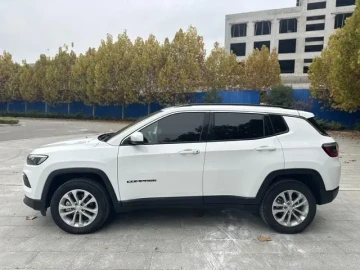 2022 Jeep Compass с пробегом 19 000 км