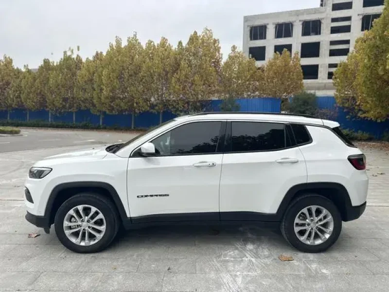 2022 Jeep Compass с пробегом 19 000 км